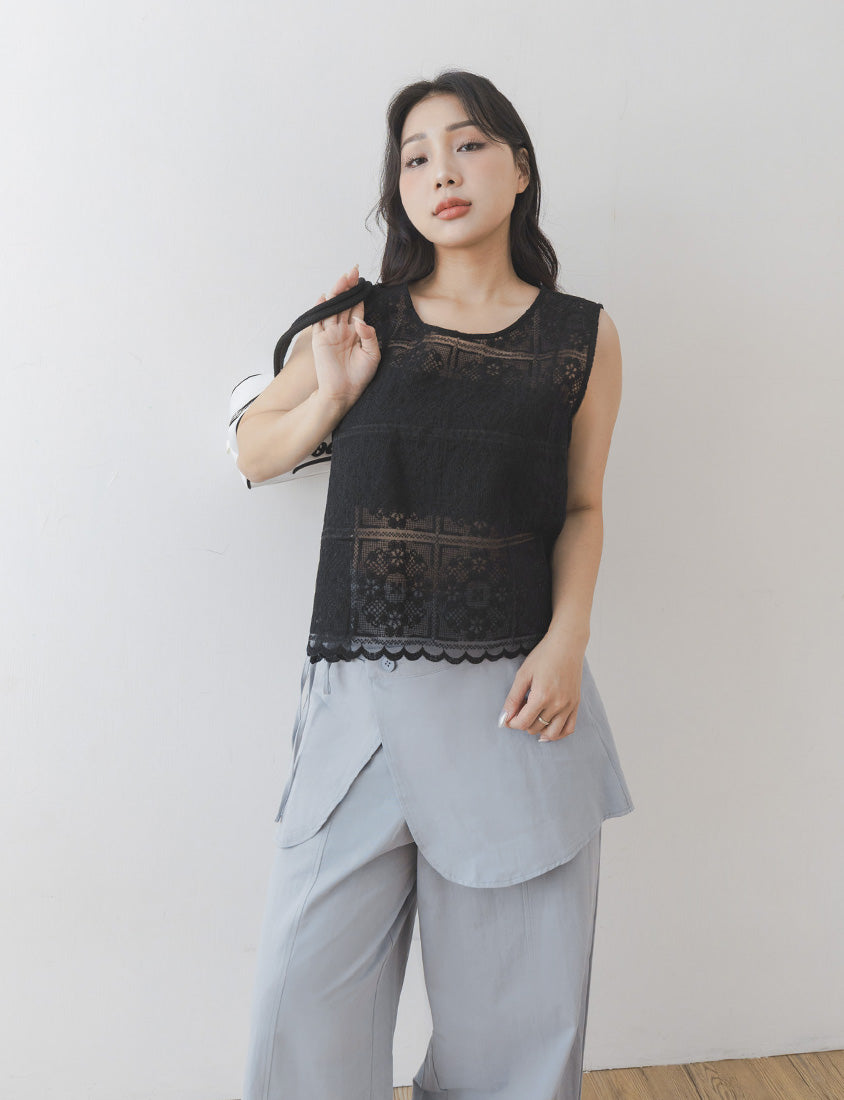 Crochet Lace Side-Tie Crew Neck Plus Size Tank Top