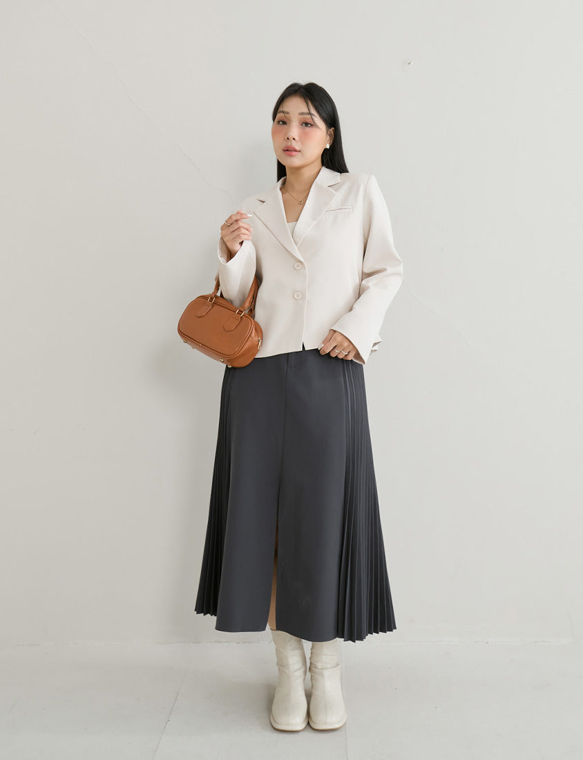 MISS. Elegant Plus Size Long Sleeve Blazer