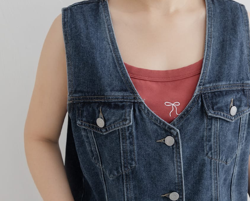 V-Neck Pocket Button Plus Size Denim Vest