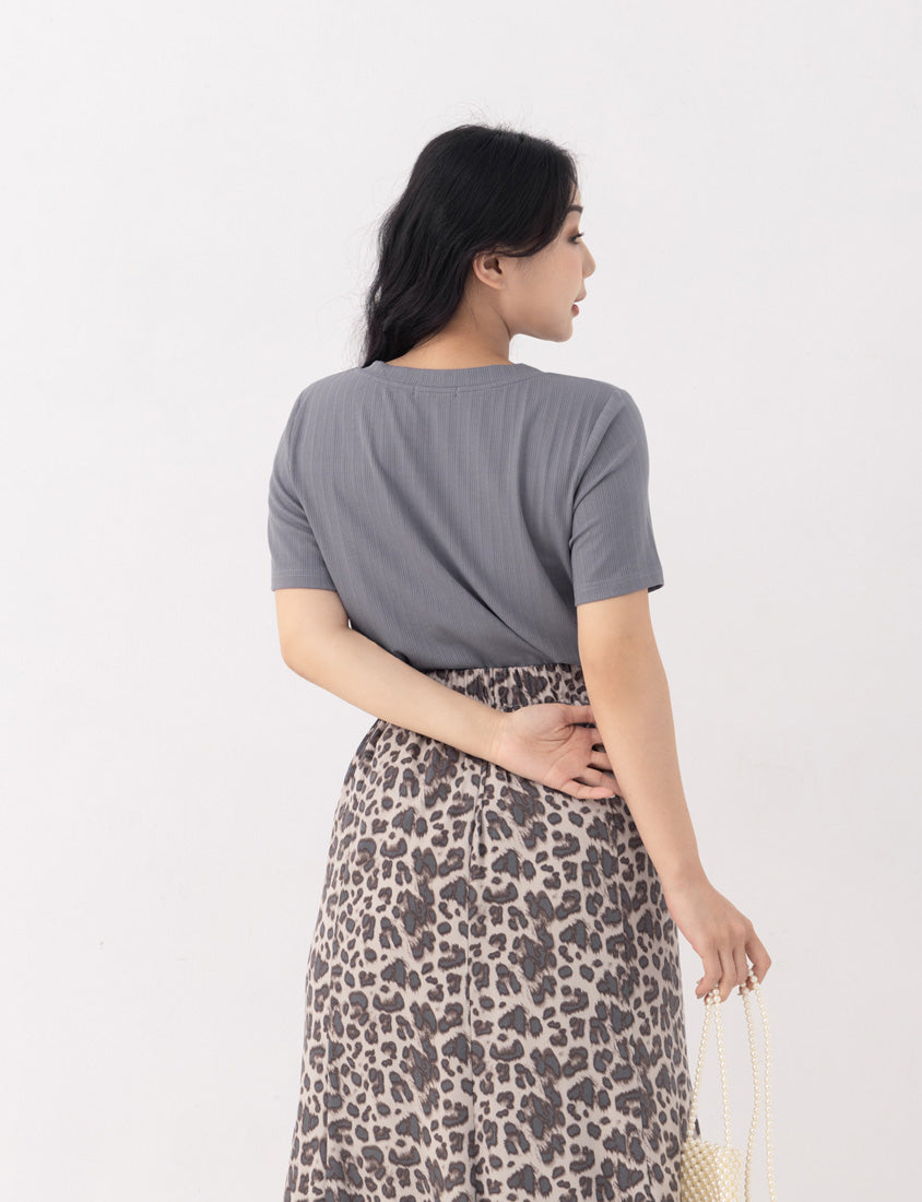 Multicolor Heart Collar Floral Button Plus Size Ribbed Top