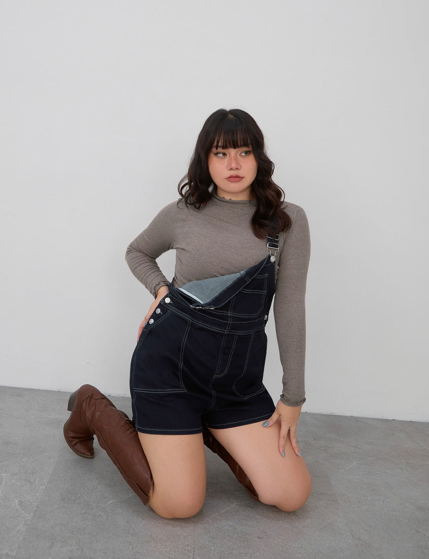 Classic Soft Ribbed Lettuce Edge Plus Size Top