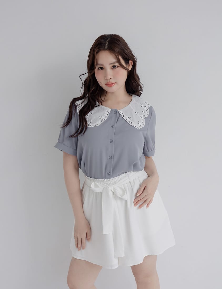 Sweet Lace Collar Puff Sleeve Plus Size Blouse