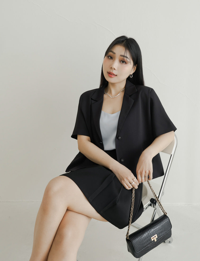 MISS. Wrinkle-Resistant Pleated Suit Plus Size Tailored Mini Skirt (With Shorts)