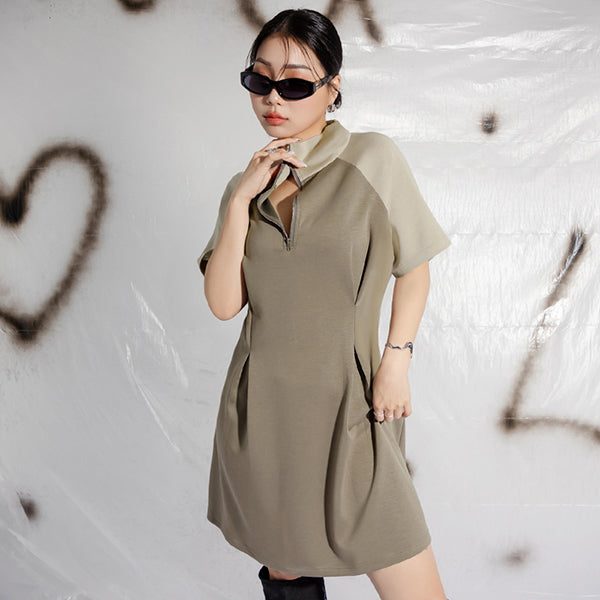 MUA! Space Cotton Color-Block Stand Collar Plus Size Short Sleeve Mini Dress