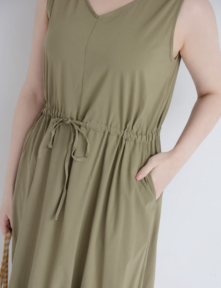 Cooling Tech V-Neck Plus Size Maxi Dress