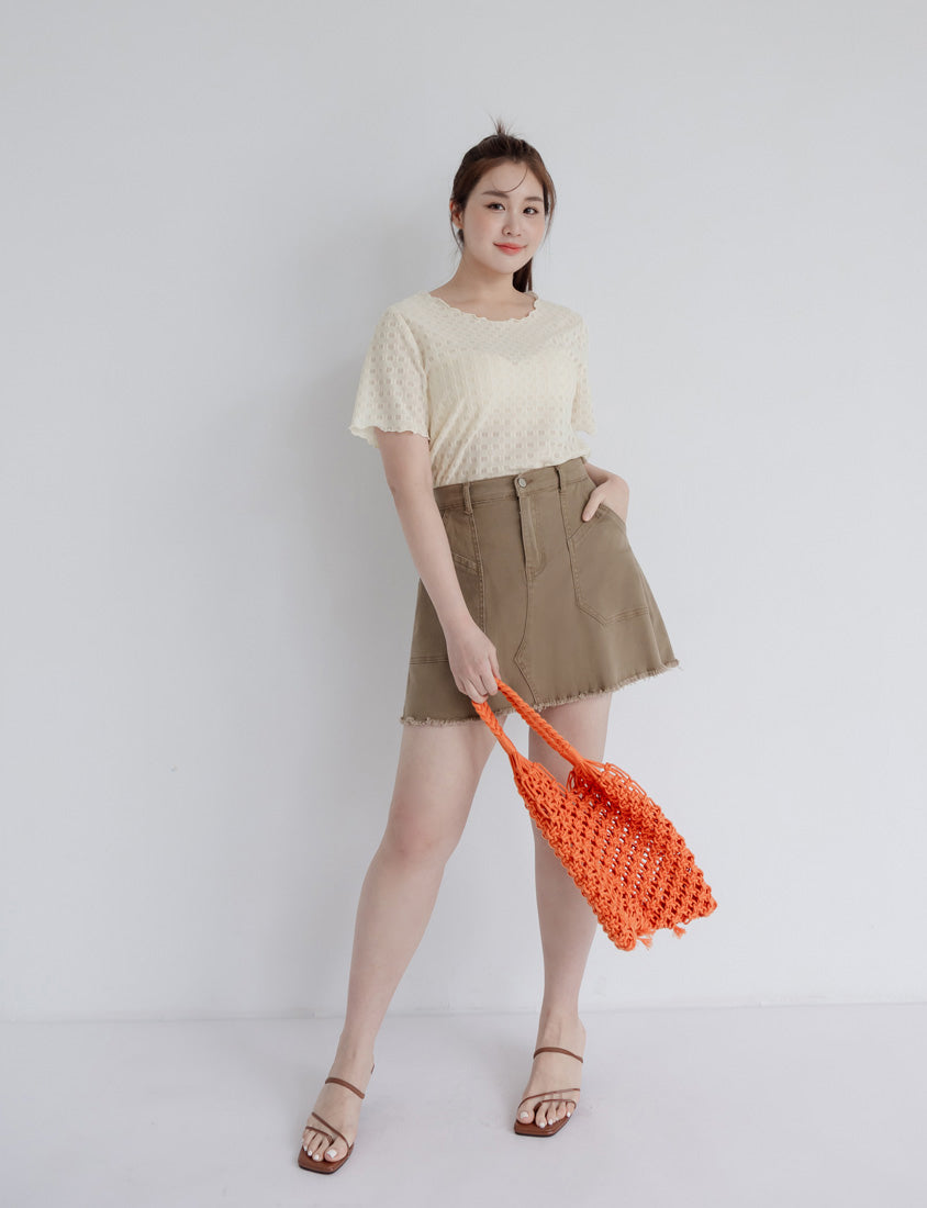 Pocket Twill Cotton Frayed Hem Plus Size Mini Skirt (With Inner Shorts)
