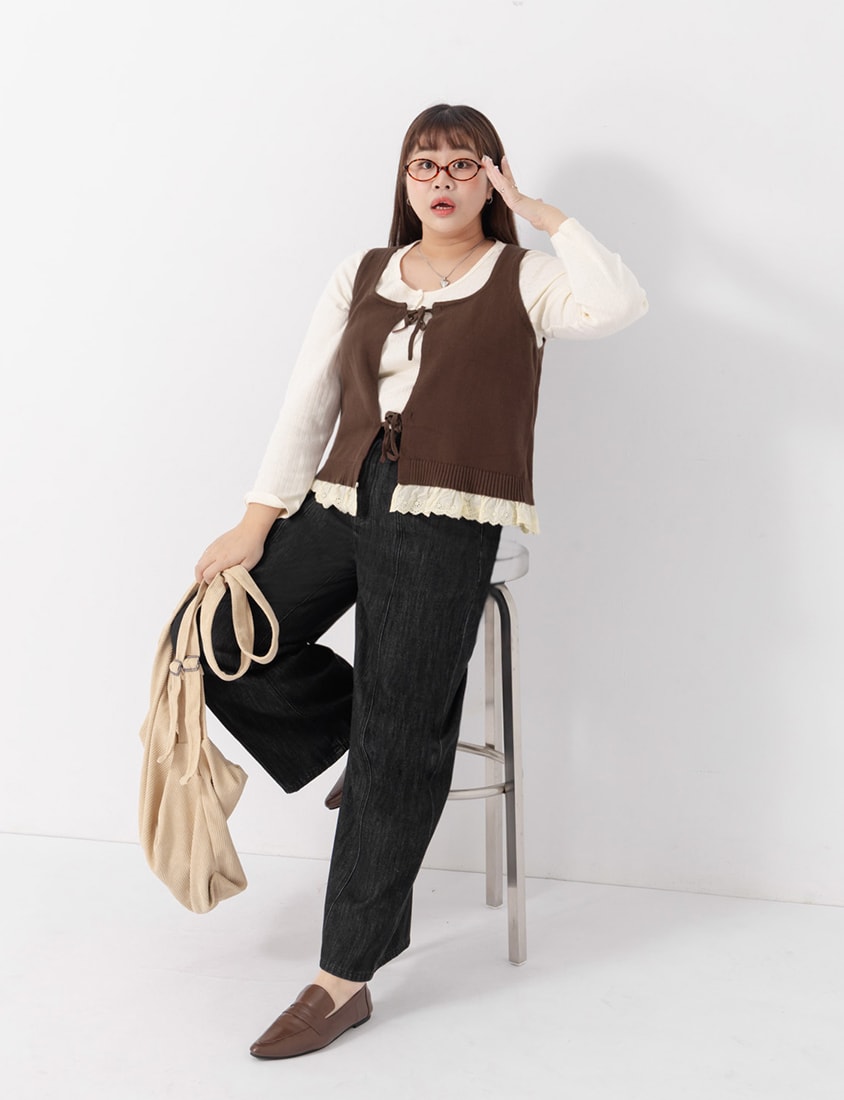 Apple-Shaped Friendly! Seamed Plus Size Wide Leg Jeans