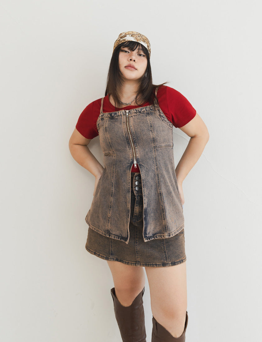 MUA! Distressed Zip-Up Convertible Plus Size Denim Vest