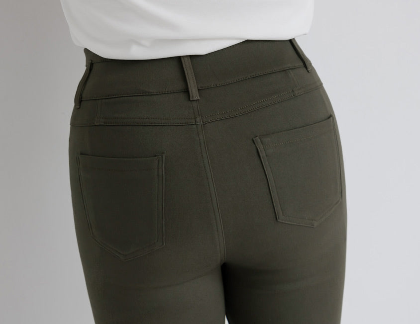 High Waist Tummy-Flattering Plus Size Slimming Pants (Three Buttons)