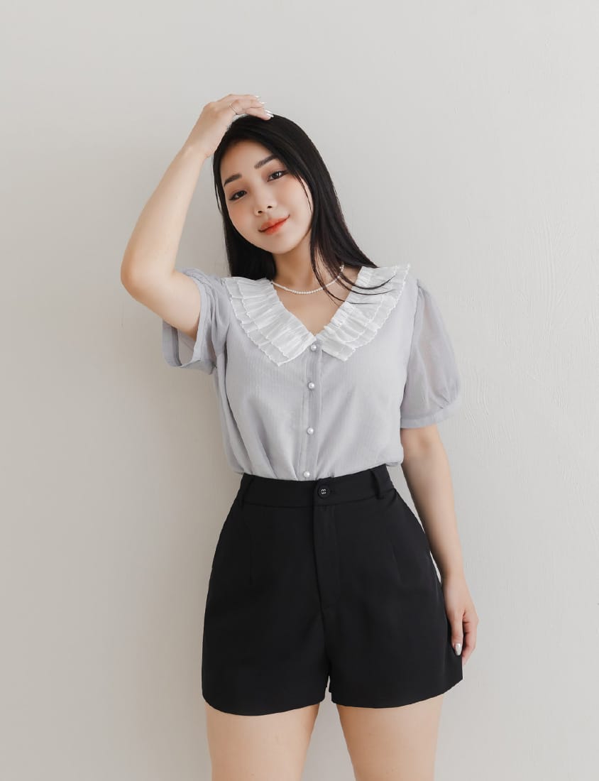MISS. Romantic Contrast Pearl Buttons Ruffle Plus Size Blouse