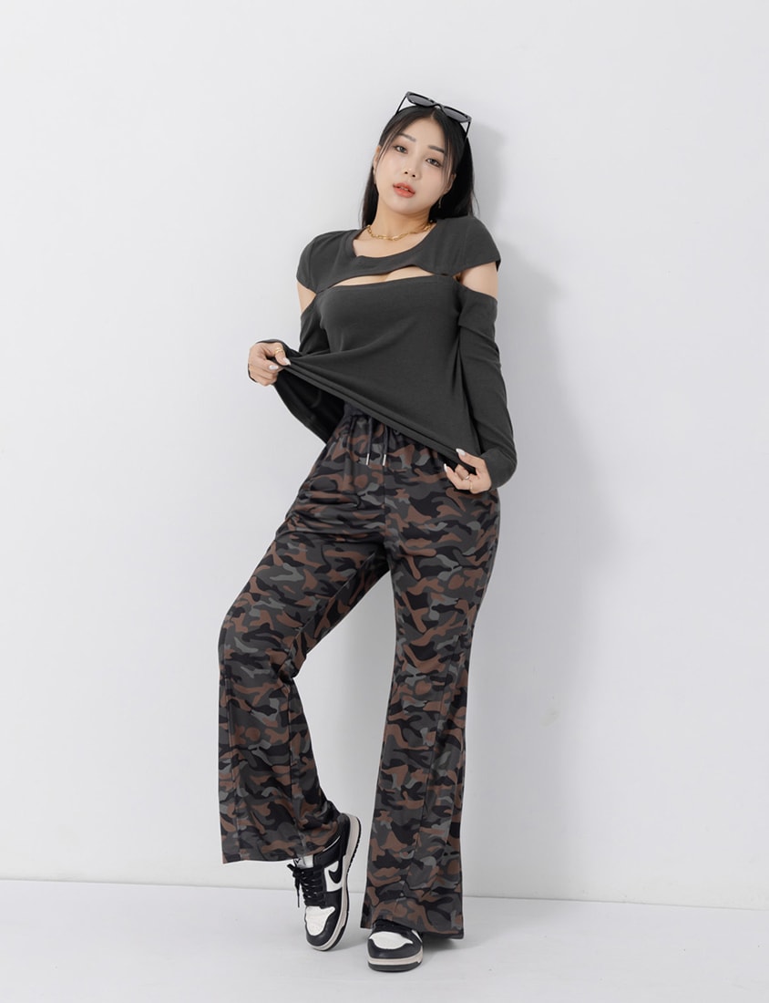 MUA! Cut-Out Plus Size Ribbed Top