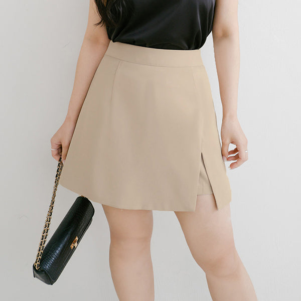 MISS. Structured Lightweight A-line Slit Plus Size Tailored Skirt (With Short)