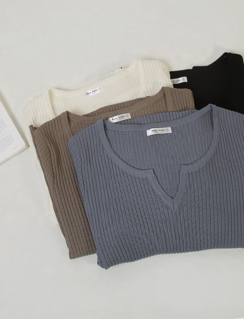 MISS. Essential Wavy Edge Plus Size Knit Top