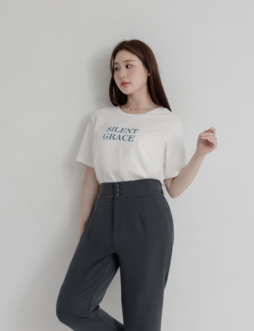 MISS. Basic Graphic Print Plus Size Short Sleeve Tee