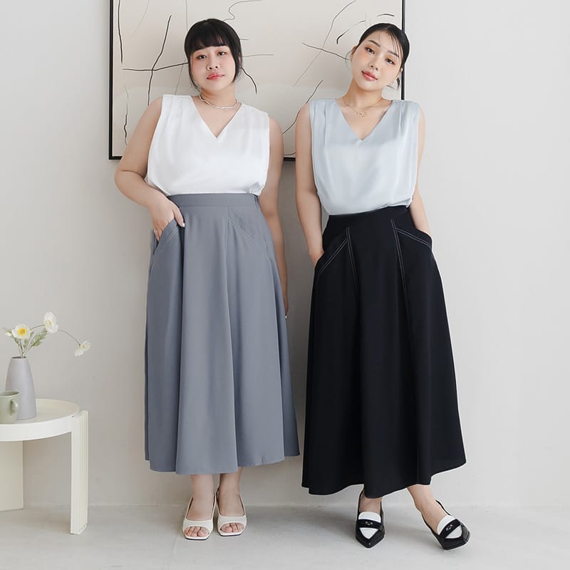 MISS. Contrast Stitch A-Line Back Elastic Waist Plus Size Maxi Skirt