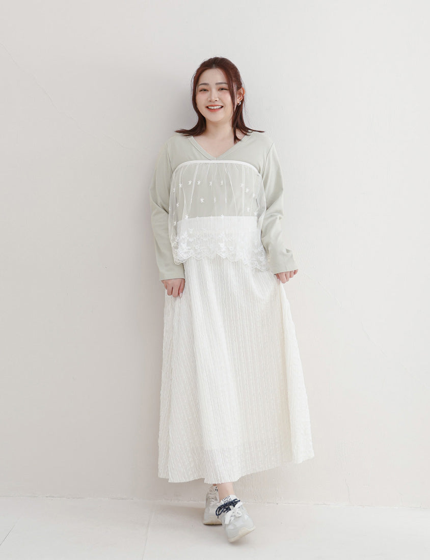 V-Neck Slim Fit Plus Size Long Sleeve Tee