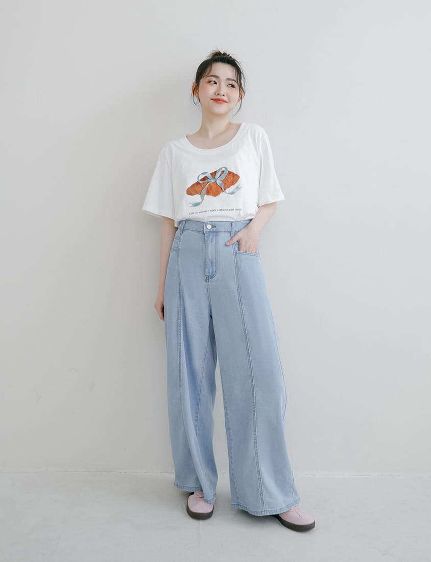 Apple-Shaped Friendly! Seamed Plus Size Wide Leg Jeans