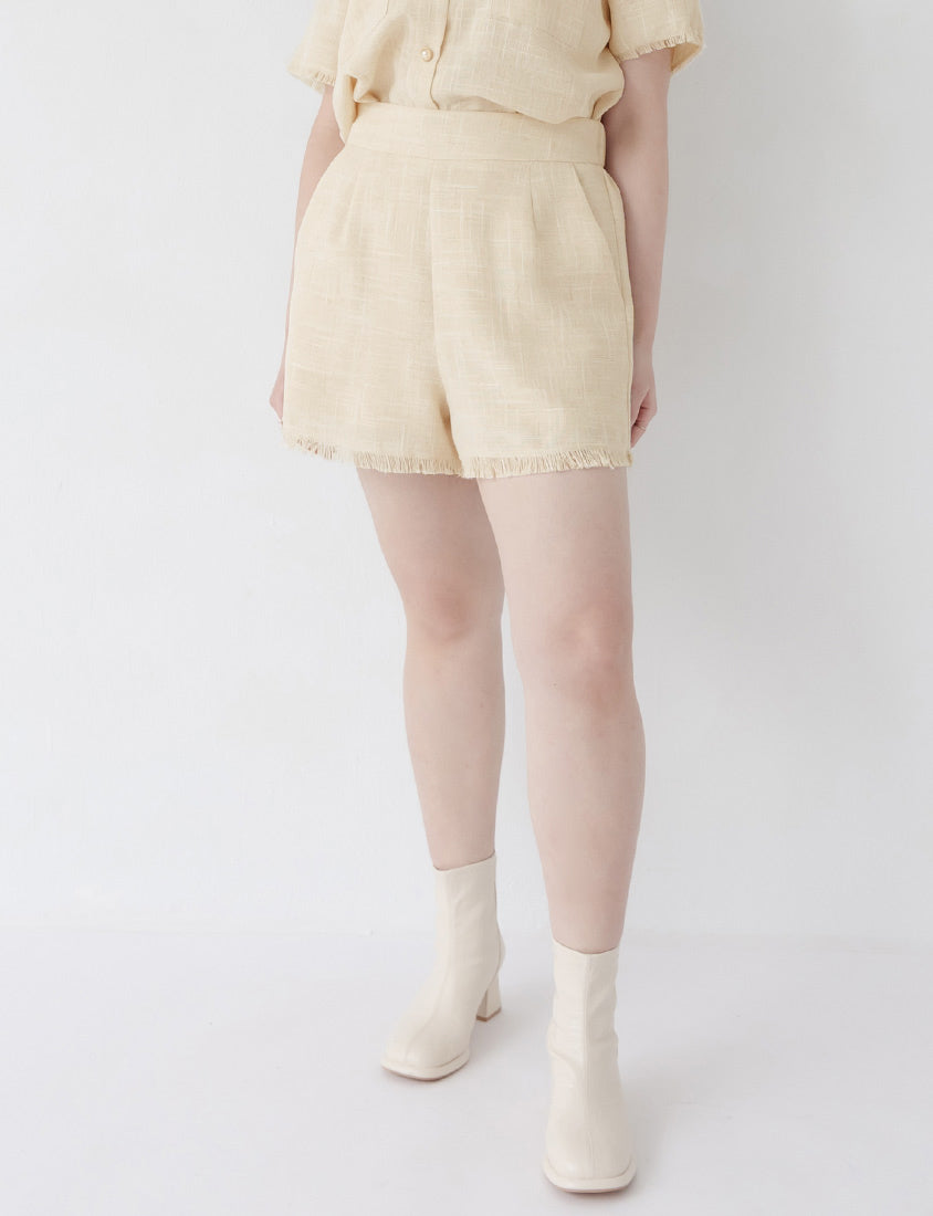 MISS. Tweed Fringe Trim Back Elastic Waist Plus Size Shorts