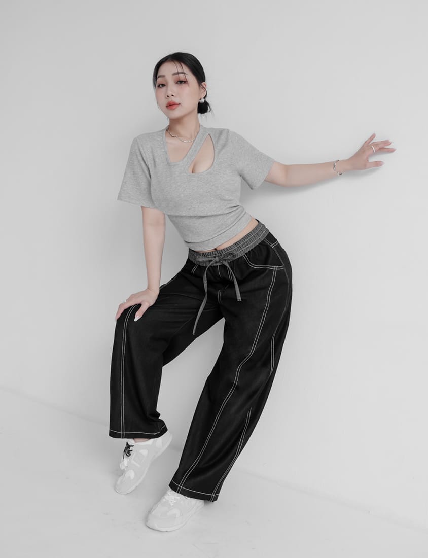 MUA! Color-Block Stitch Elastic Waist Plus Size Tapered Jeans
