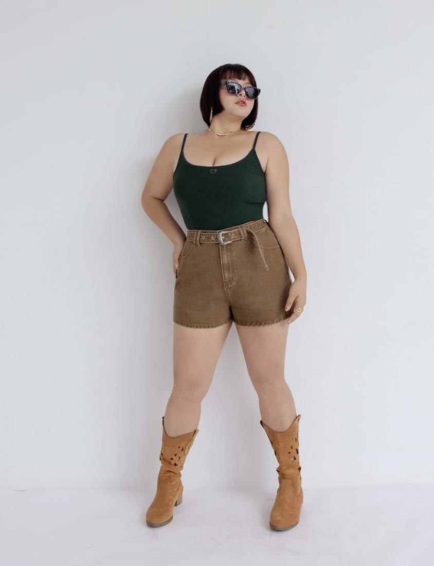 MUA! Sexy Statement Wash Plus Size Denim Shorts (With Belt)