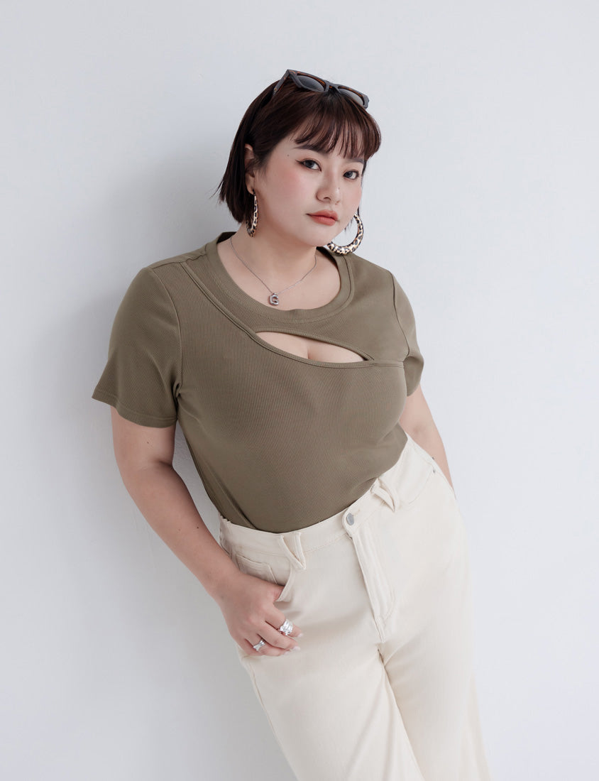 MUA! Sexy Cut-out Ribbed Plus Size Top