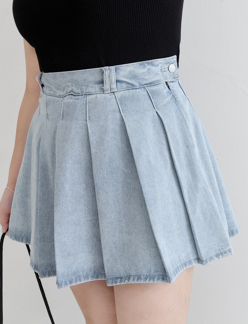 Playful Pleated Denim Mini Skirt (with Button)