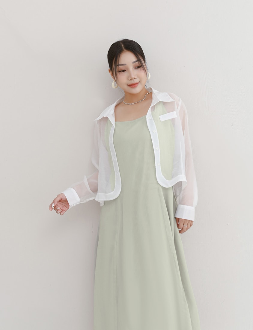 MISS. Faux Pockets Sheer Plus Size Cropped Shirt