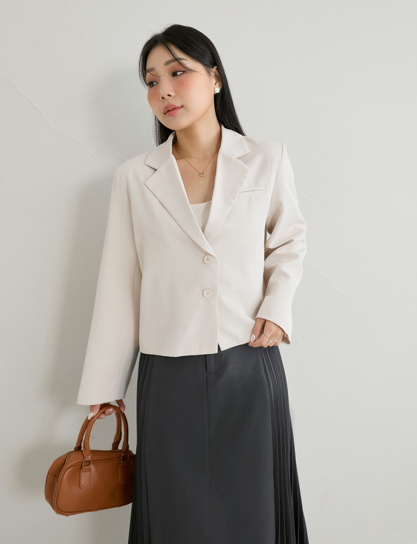 MISS. Elegant Plus Size Long Sleeve Blazer