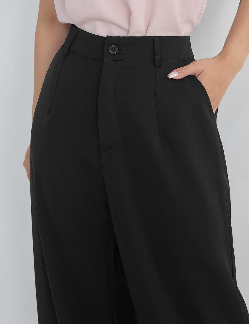 MISS. Pear-Shaped Friendly! Perfect Fit Wrinkle Resistant Straight Cut Trousers