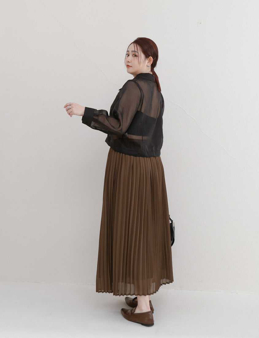 MISS. Faux Pockets Sheer Plus Size Cropped Shirt