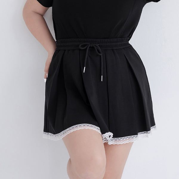 MUA! Pleated Lace-Trim Elastic Drawstring Plus Size Cotton Skirt (with Inner Shorts)
