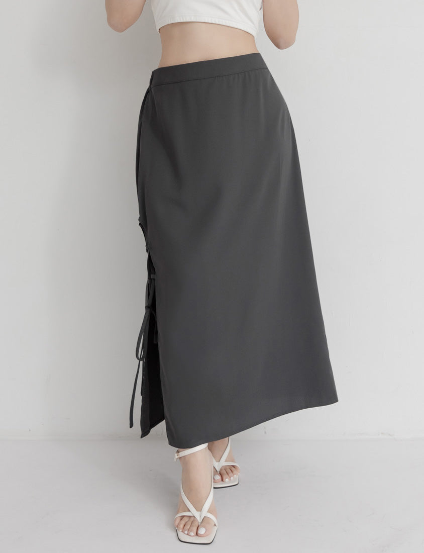 MUA! Hot Side Tie Elastic Back Waist Plus Size Maxi Skirt (with Belt)