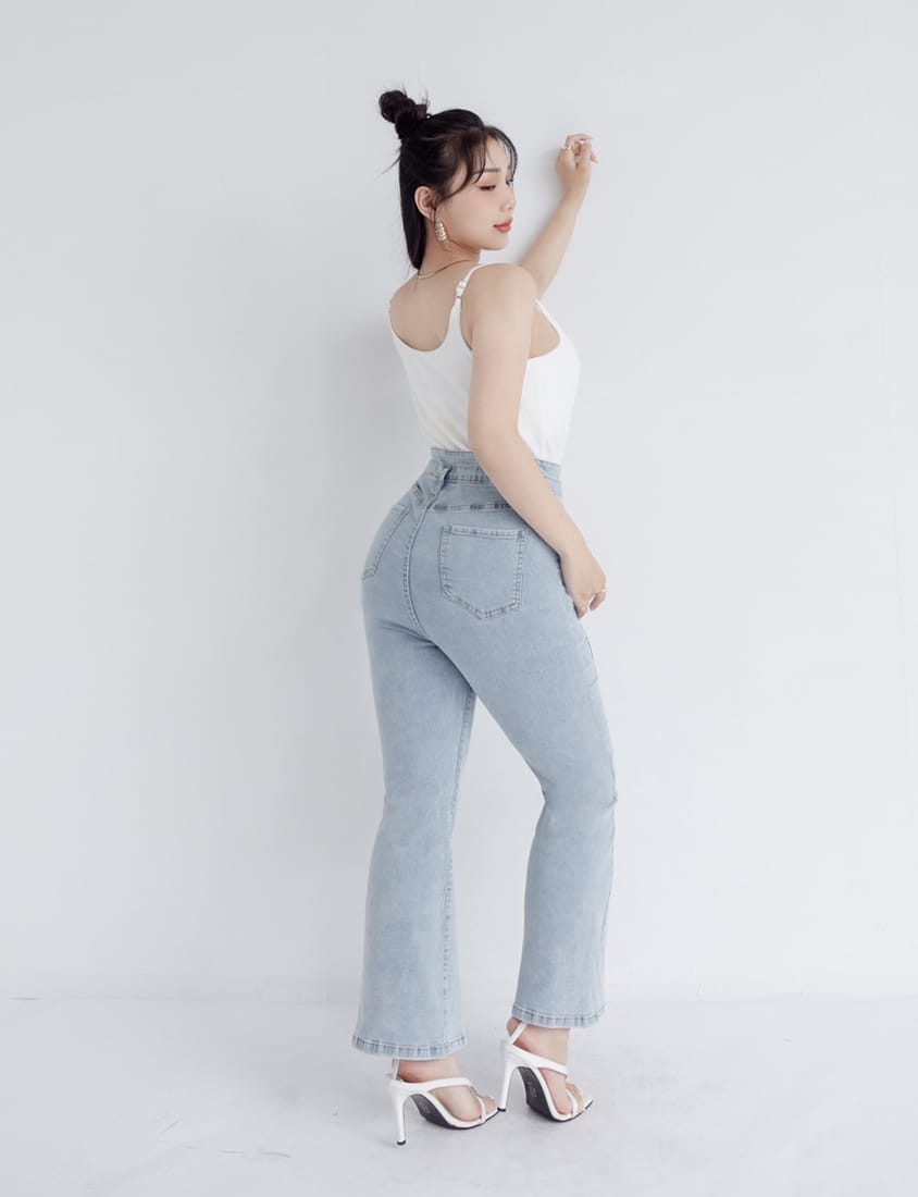 Pobra. Sweet & Edgy Heart Embroidery Plus Size Bra Top (With Pads)