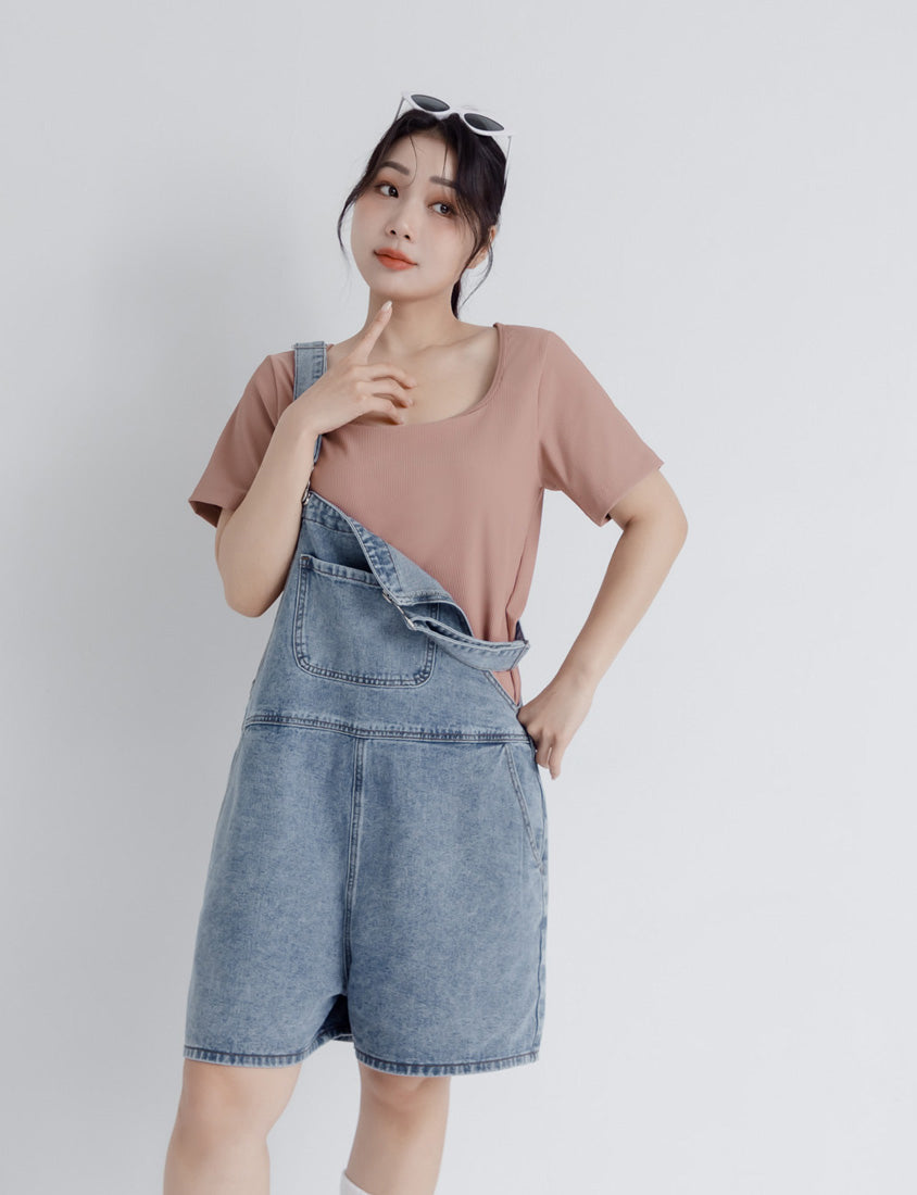 Pobra. Airy Ribbed Square Neck Short Sleeve Plus Size Bra Top