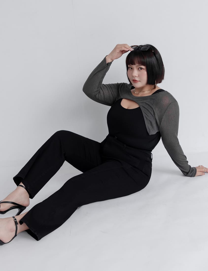 MUA! Snatched Waist Slim Fit Front Slit Plus Size Flare Jeans