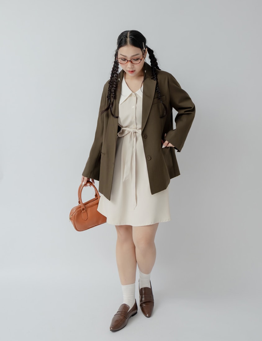 Minimal Versatile Plus Size Tailored Blazer