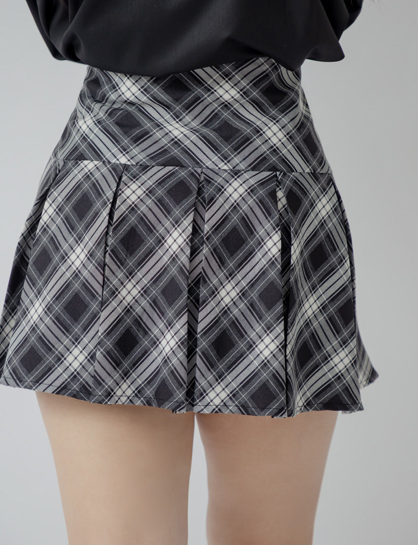 Preppy Pleated Plaid Plus Size Mini Skirt