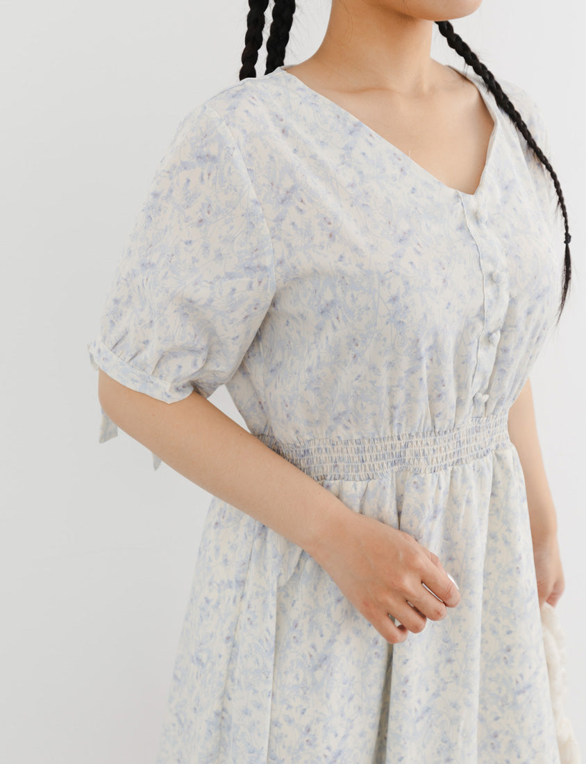 Heart Button Cuff Tie Plus Size Floral Mini Dress