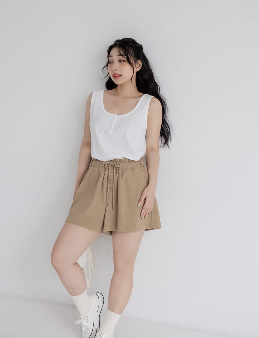 Basic U-Neck Ribbed Button Plus Size Tank Top