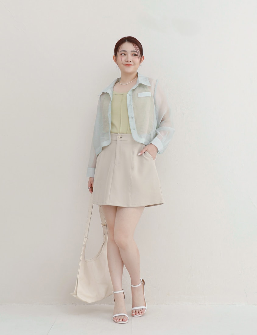 MISS. Faux Pockets Sheer Plus Size Cropped Shirt