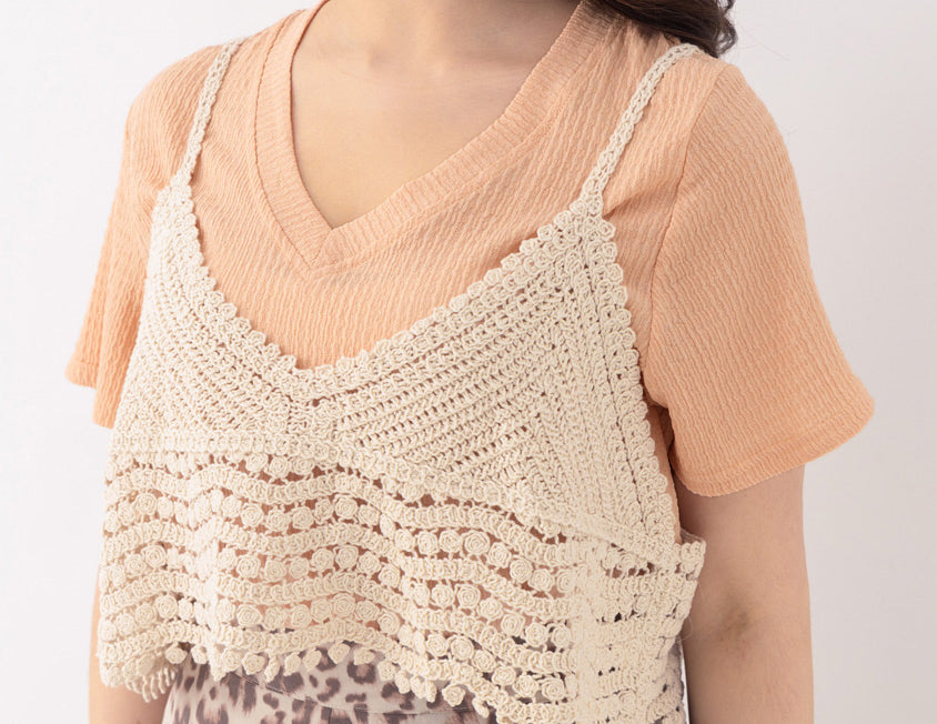 Crinkled Textured Two-Piece Hollow Plus Size Cami Top (with Inner Tank)