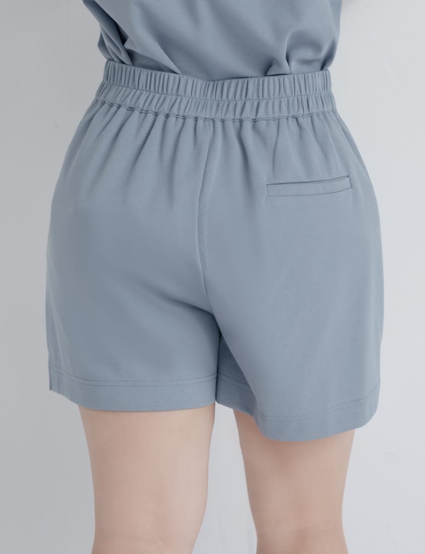 Summer Pleated Back Elastic Waist Plus Size Shorts