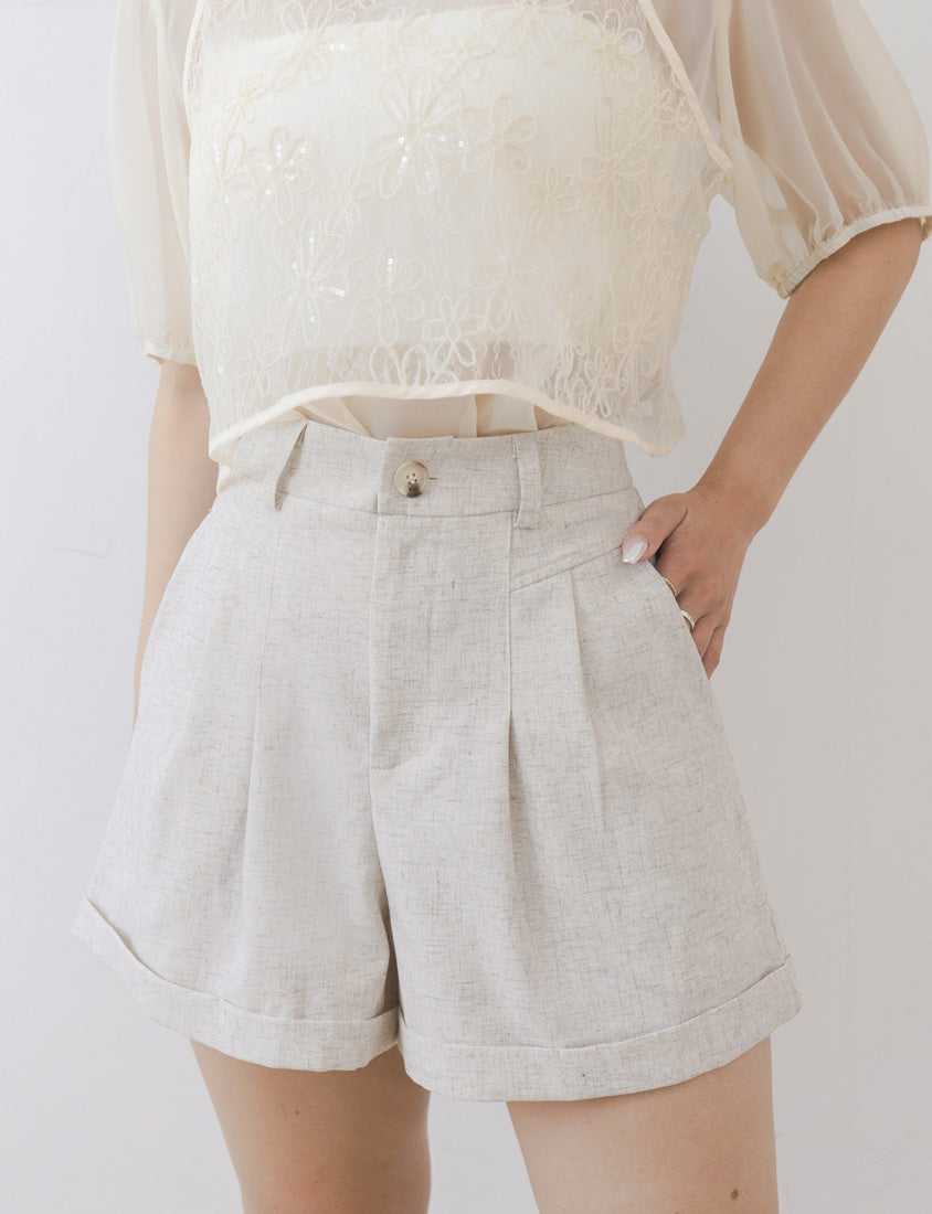 MISS. Wrinkle-Resistant Skin-Friendly Linen Cuffed Plus Size Shorts