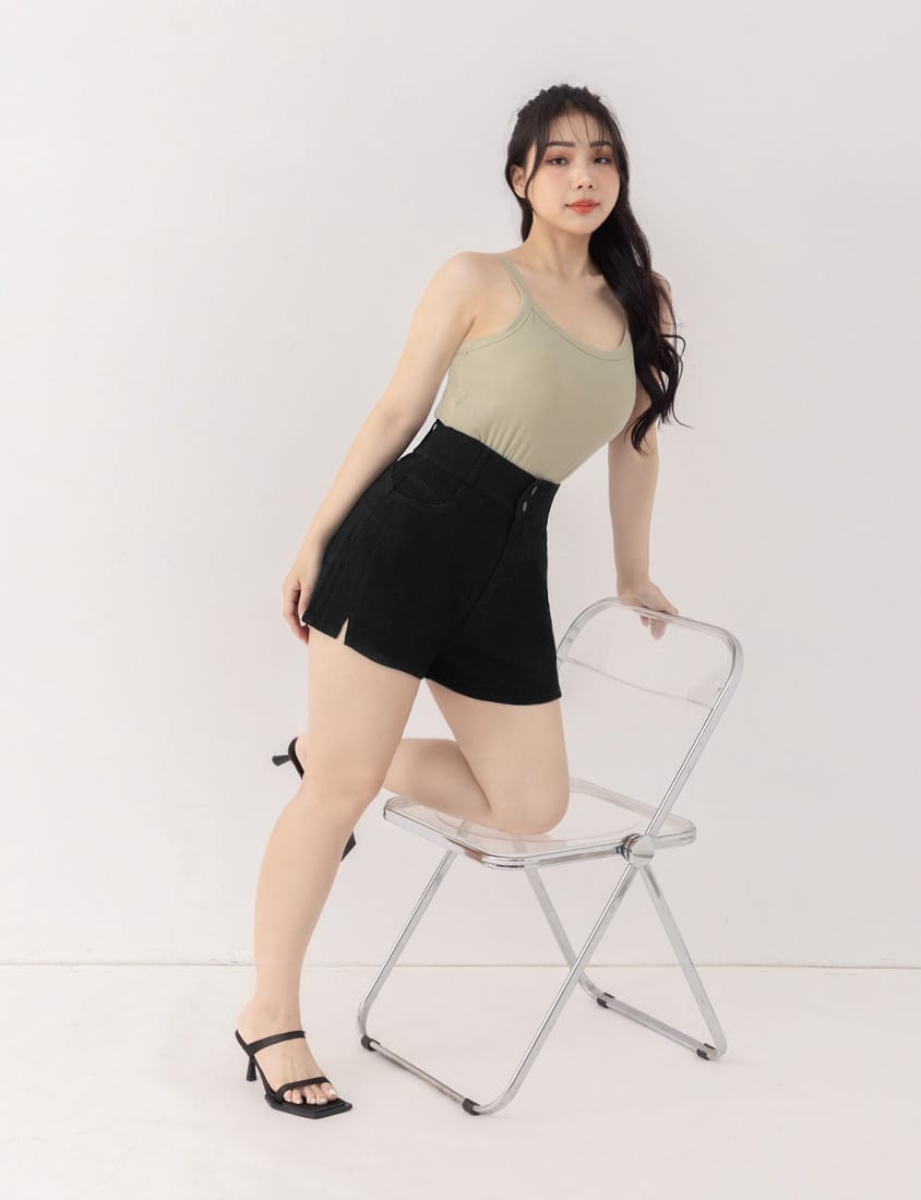 Ultra Waist-Sculpting Side Slit Slim Plus Size Denim Shorts