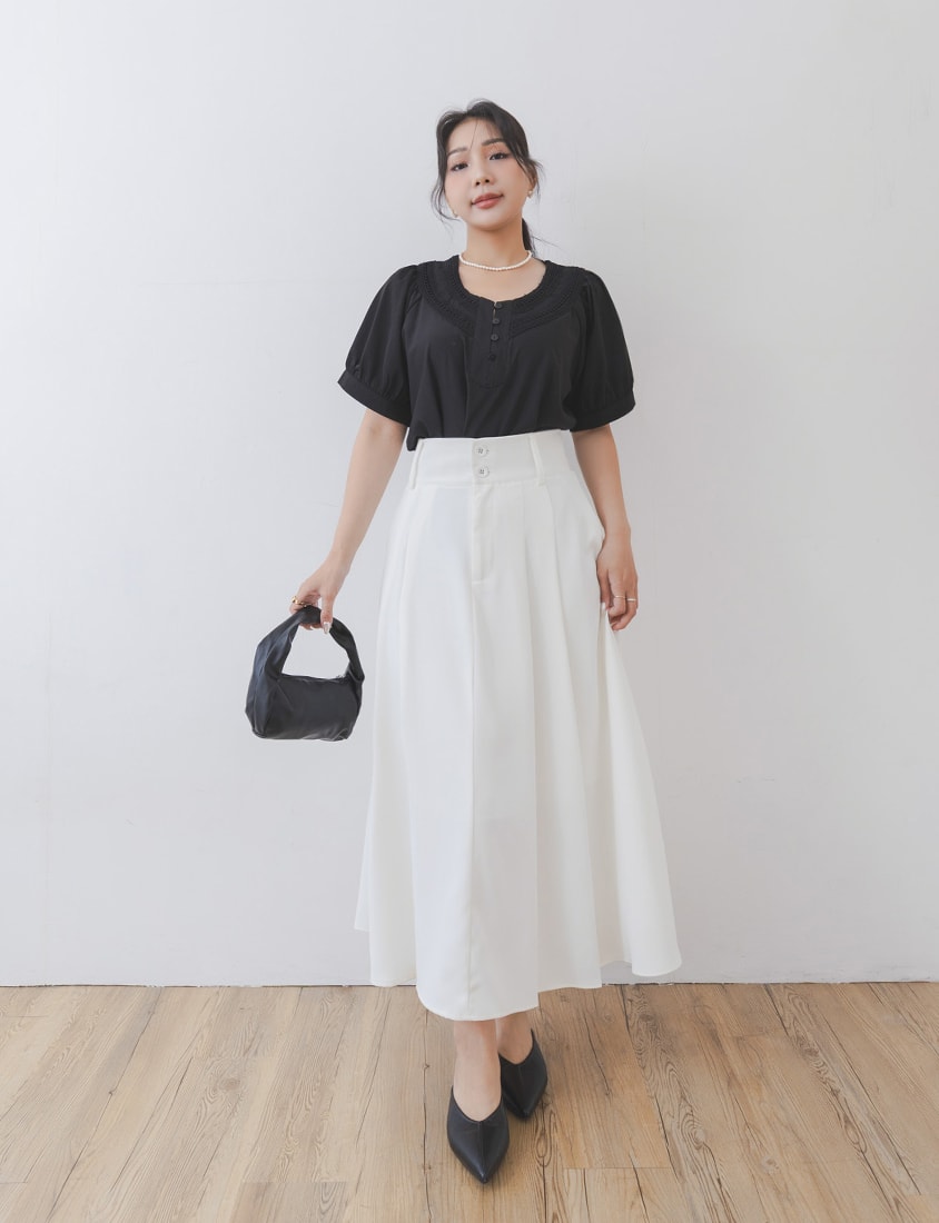 MISS. V-Neck Lace Embroidered Plus Size Puff Sleeve Top