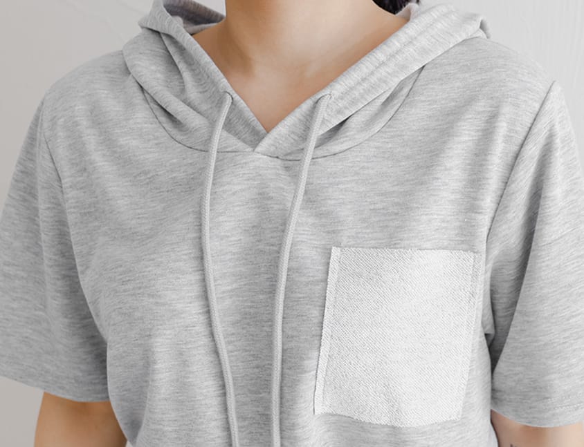 Reverse Square Pocket Plus Size Hooded Top