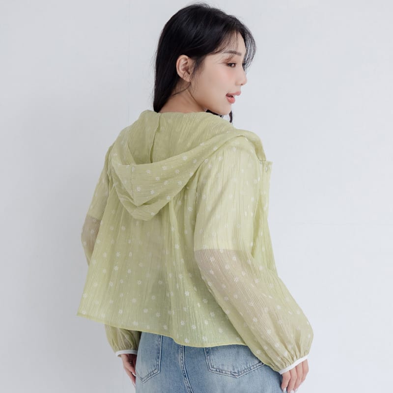 Cute Crinkled Floral Button Plus Size Hooded Jacket