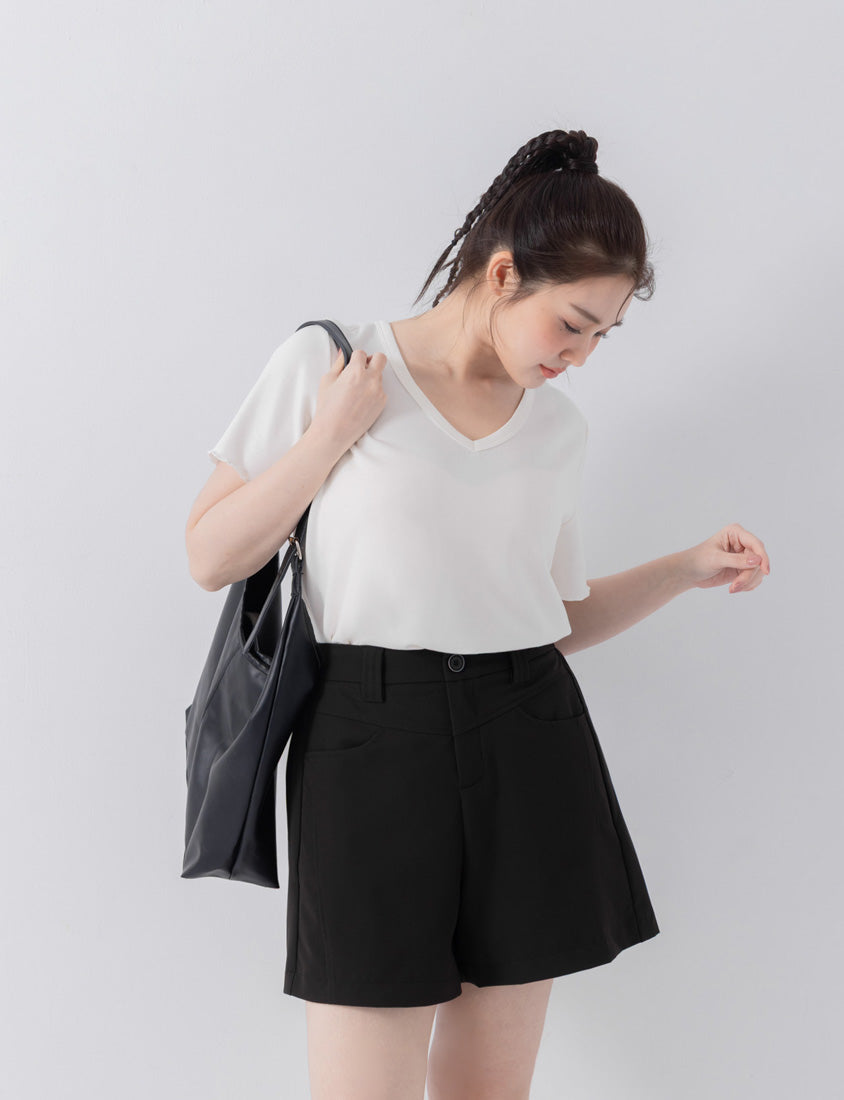 Tailored Seam Slim Fit Plus Size Shorts