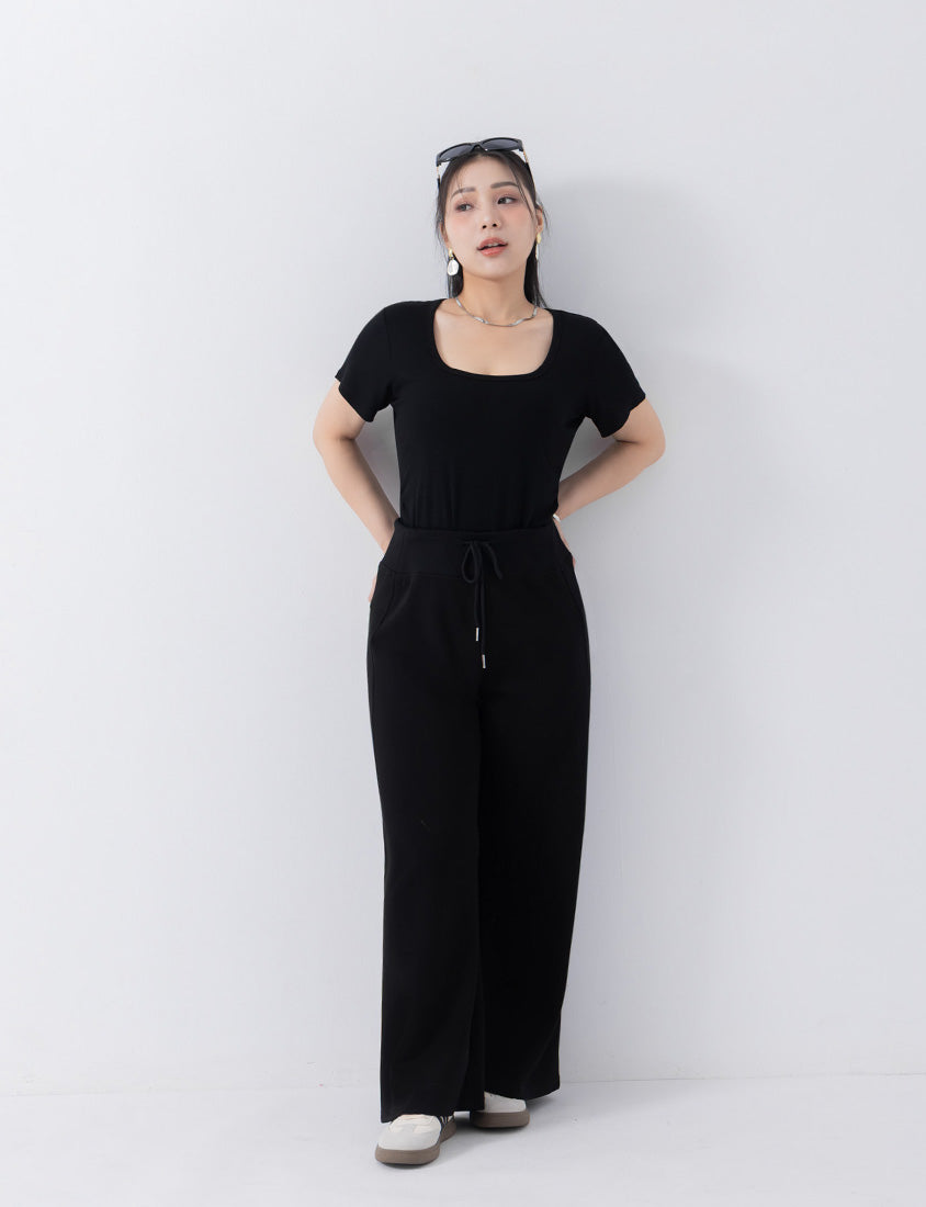 MUA! Ribbed Square Neck Side-Ruched Plus Size Top