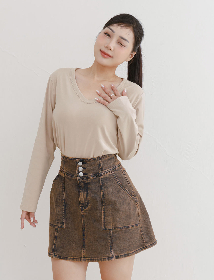 V-Neck Slim Fit Plus Size Long Sleeve Tee